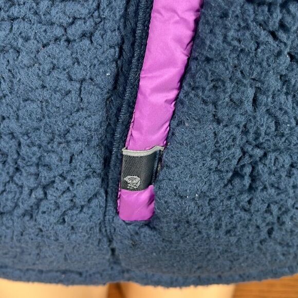 Mountain Hardwear Quilted Puffy/fleece reversible Jacket size small EUC - Picture 7 of 15